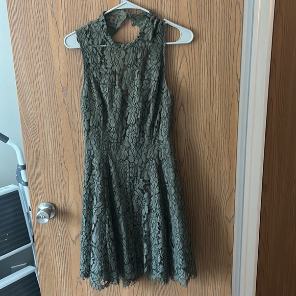 Keepsake Green Dress - Picture 3 of 5